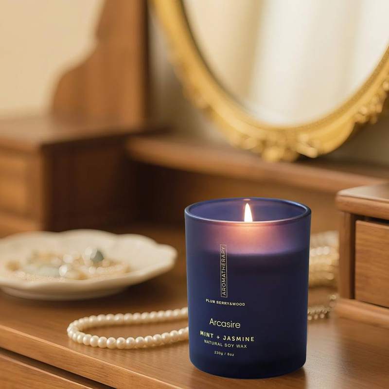 Arcasire Mint & Jasmine Luxury Soy Candle, 8 oz — photo 9 of 16