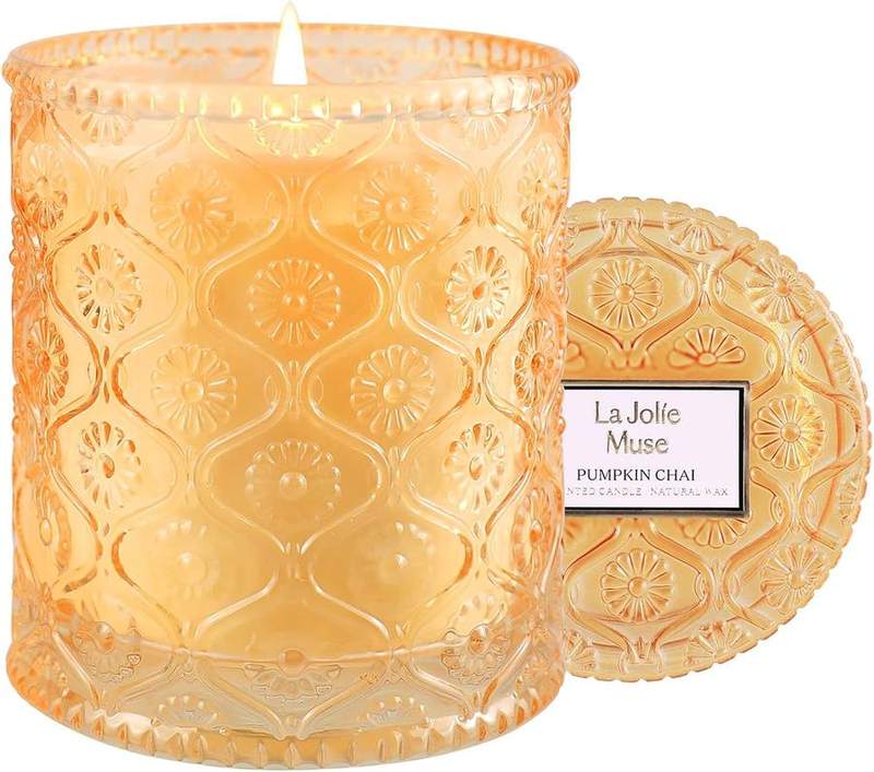 La Jolie Muse Pumpkin Chai Candle, 170 g — scented candle