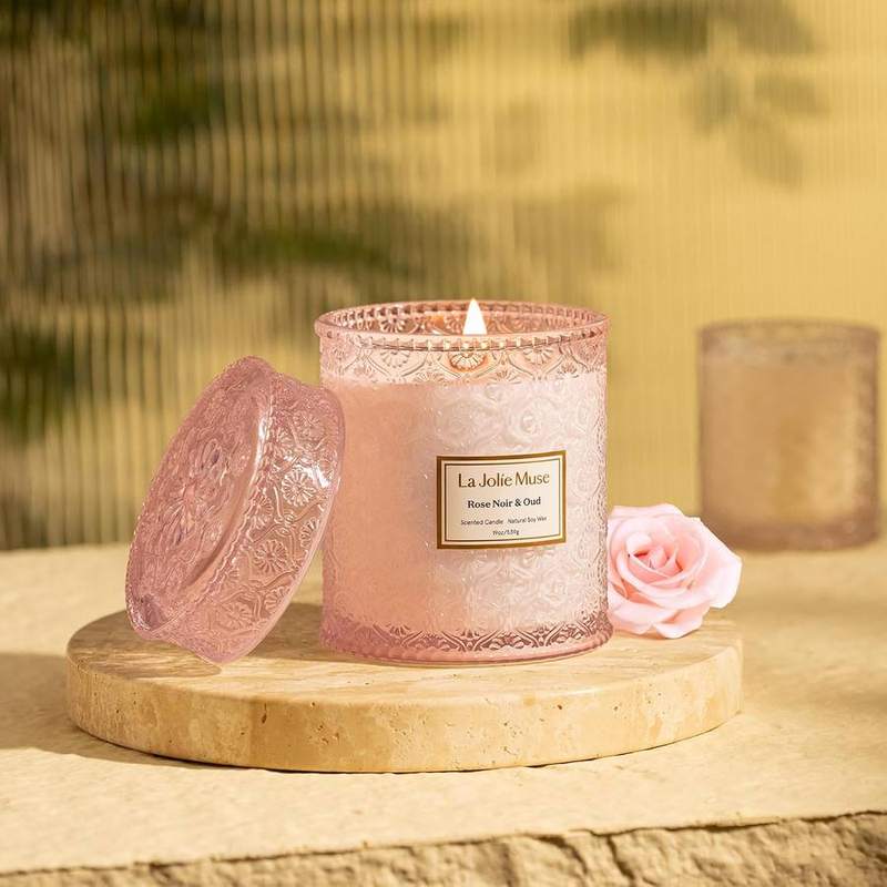 La Jolie Muse Rose Noir & Oud Candle, 19 oz — photo 5 of 14