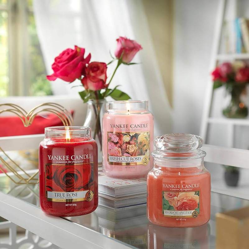 Yankee Candle Fresh Cut Roses Large Jar Candle — photo 13 of 24