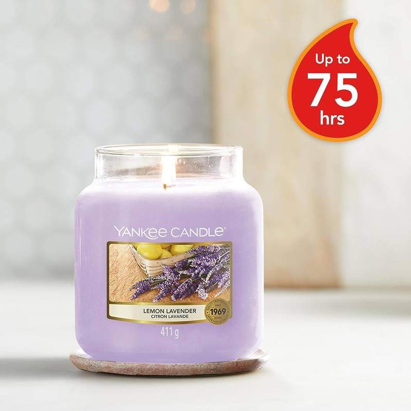 Yankee Candle Lemon Lavender Medium Jar Candle — photo 5 of 10